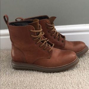 Women’s cole haan boots size 7